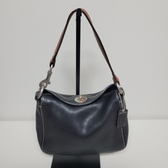 Coach Vintage Chelsea Small #10130. - Picture 2 of 16